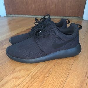 Women’s Nike Roshe